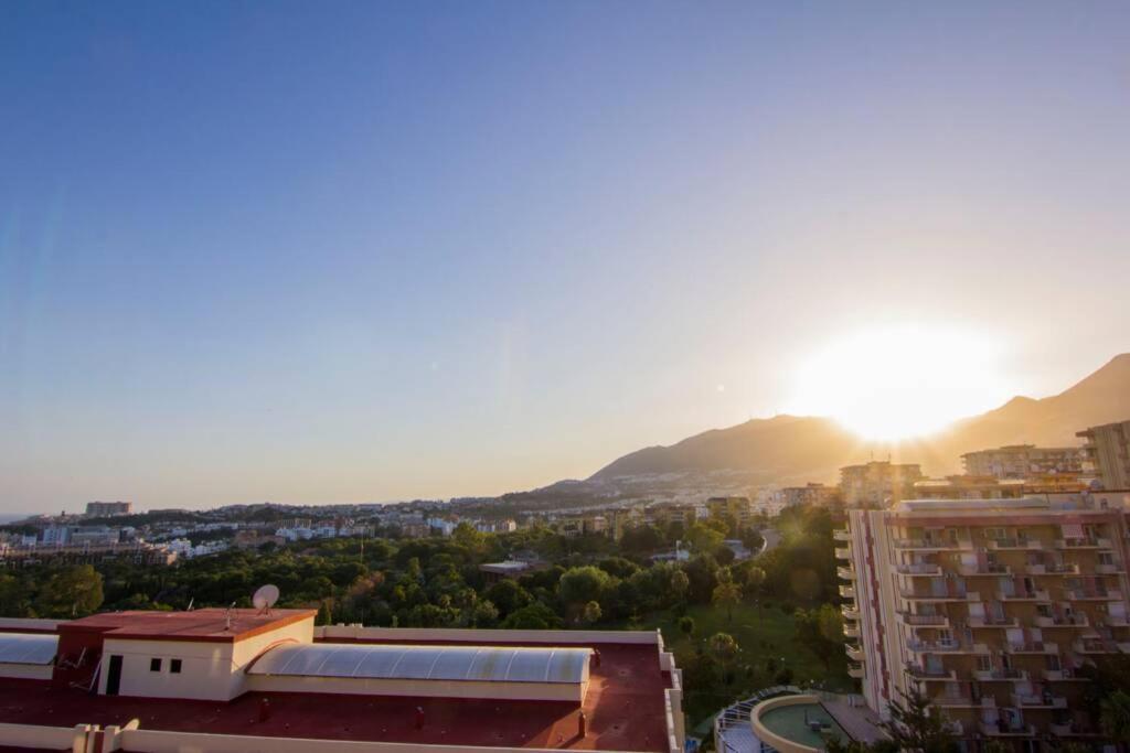 Benalmádena estudio JJupiter 250 m del mar con vistas al mar piscinas Exterior foto