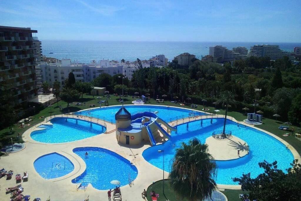 Benalmádena estudio JJupiter 250 m del mar con vistas al mar piscinas Exterior foto