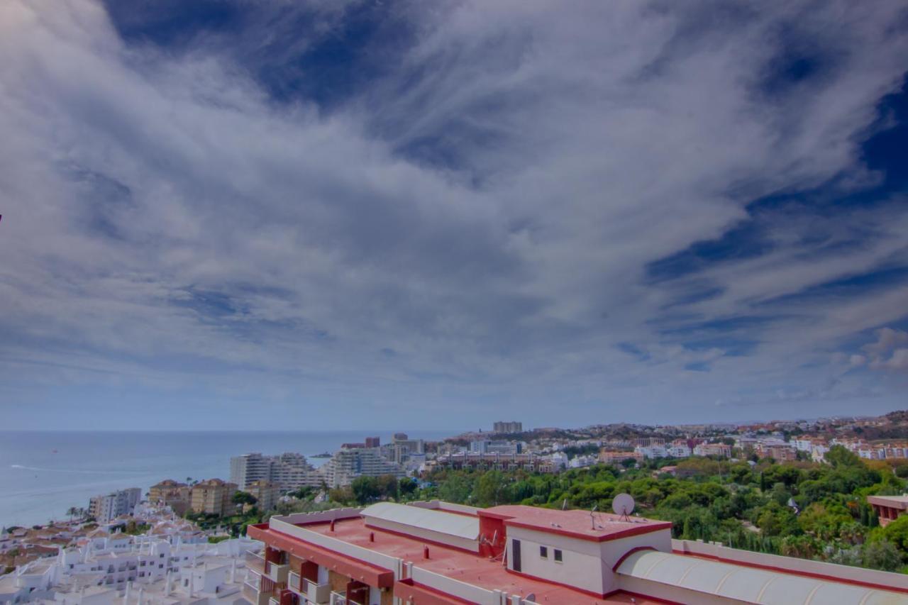 Benalmádena estudio JJupiter 250 m del mar con vistas al mar piscinas Exterior foto